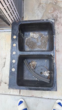 Kitchen sink