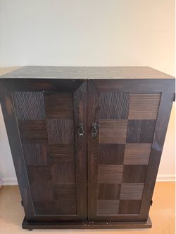 Free armoire