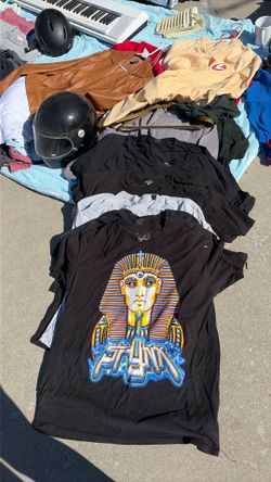 Men’s shirts mostly plain black