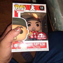 Selling Jack In The Box Exclusive Fluffy Funko 11