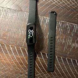 New Fitbit Inspire Activity Tracker w Charger