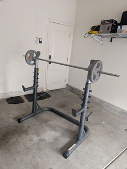Gold's Gym Xrs 20 Canada Gold's Gym Xrs 20 Squat Rack - Main Image