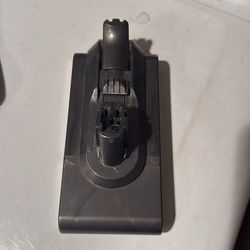 Dyson click in battery