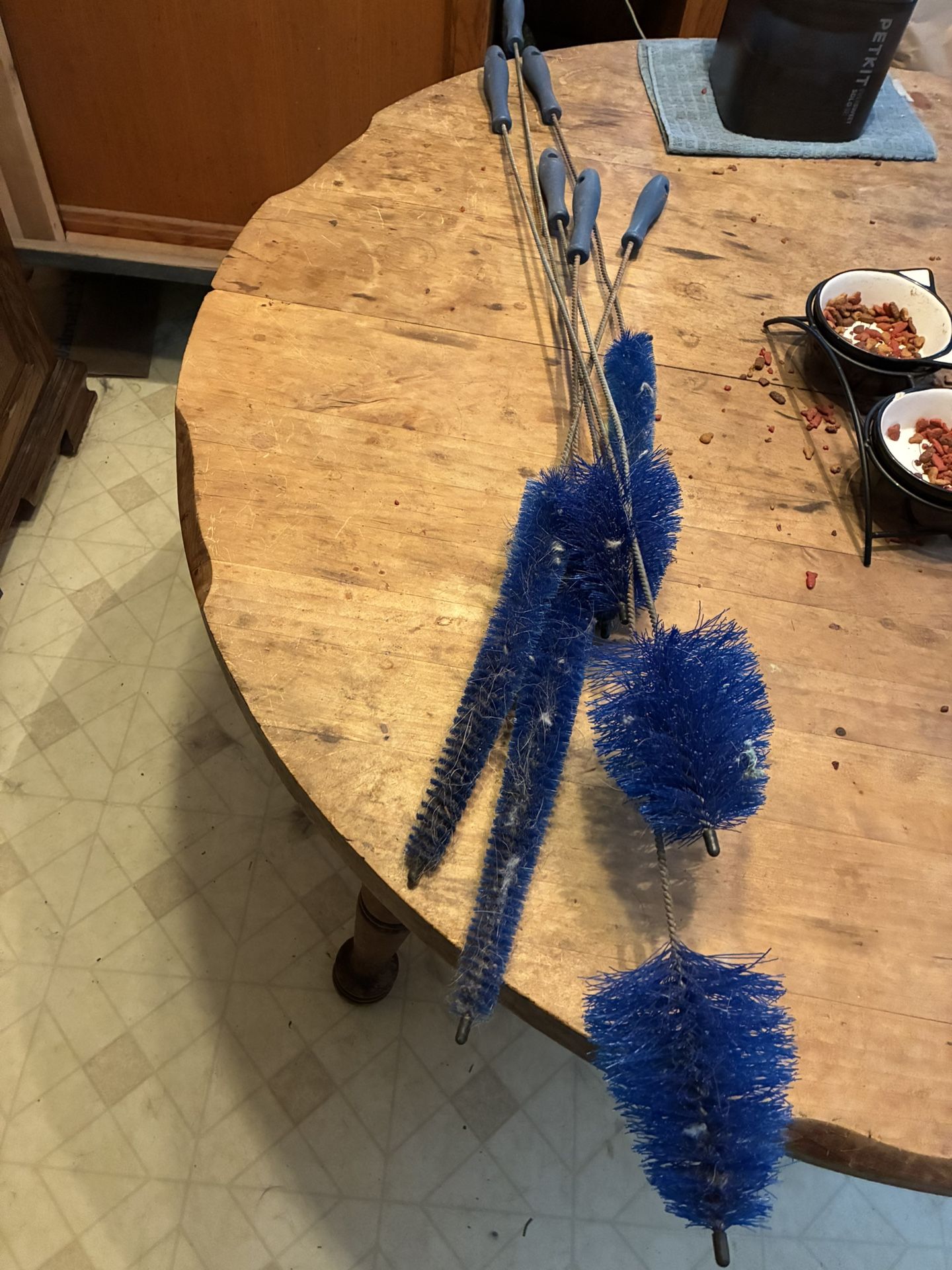 Free Long Handle Lint Brush Set