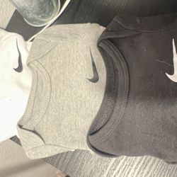 Nike Long sleeve Onsie Set  