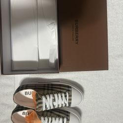 Burrberry Vintage Archeive Beige