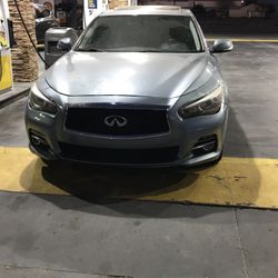 2014 Infiniti Q50 AWD Hybrid!$12,500 Or Trade Srt8