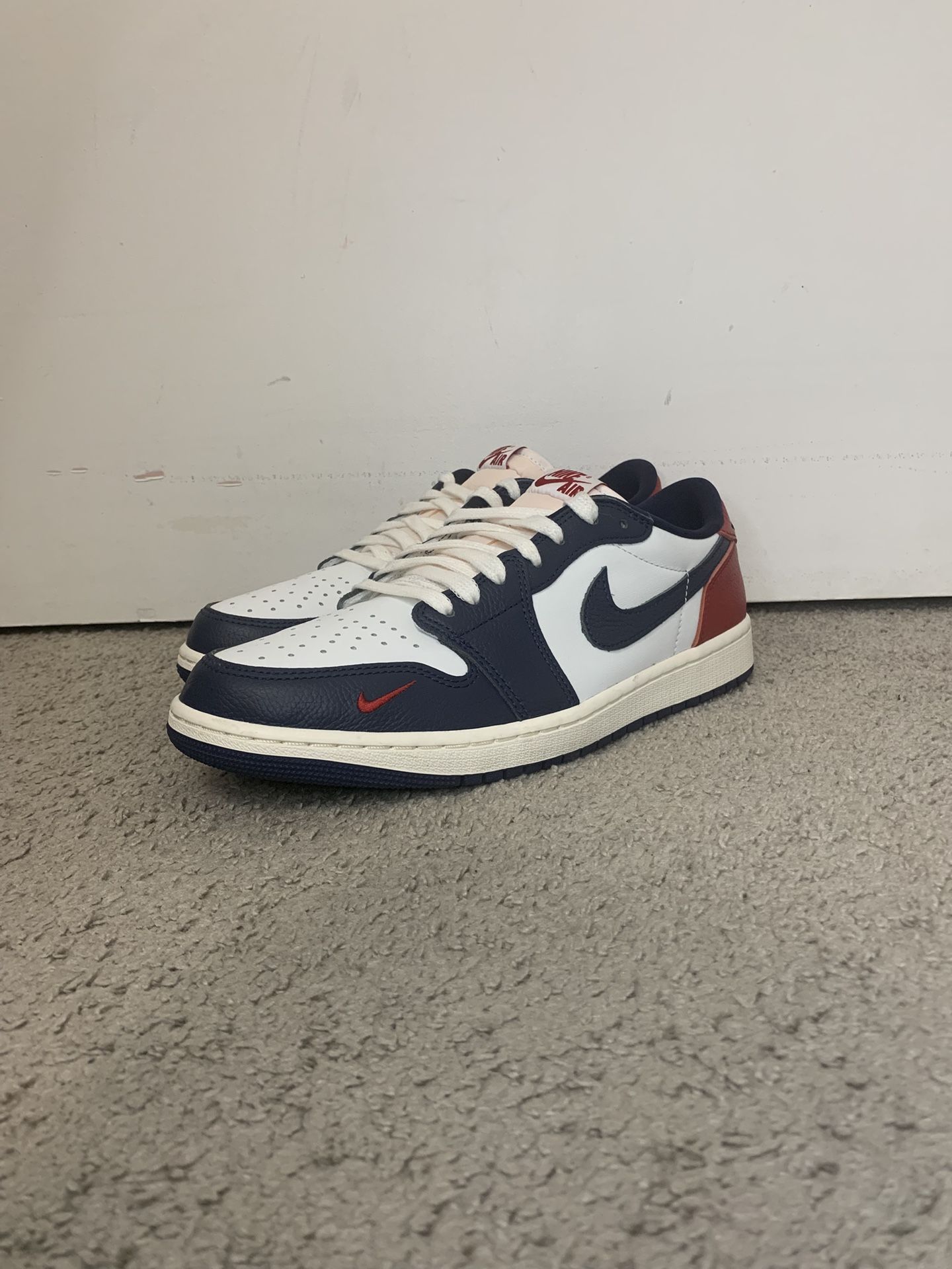 VNDS JORDAN 1 LOW OG HOWARD PE SIZE 11