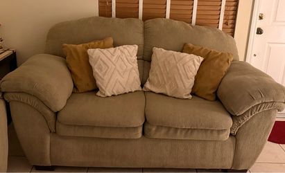 SOFAS / GRATIS FREE SOFAS