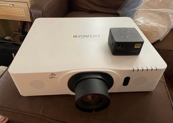 Hitachi HDMI Projector 4200 lumens
