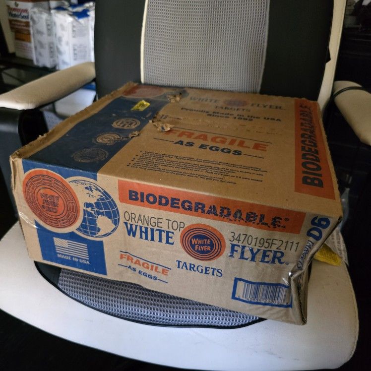 90 White FIyer Bio Targets Orange Top Skeet Trap Shooting Targets Case USA