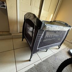 Baby  Crib”Baby Trend”