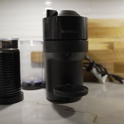 Nespresso Vertuo Pop & Nespresso Frother