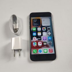 iPhone 7 - UNLOCKED - Like New  