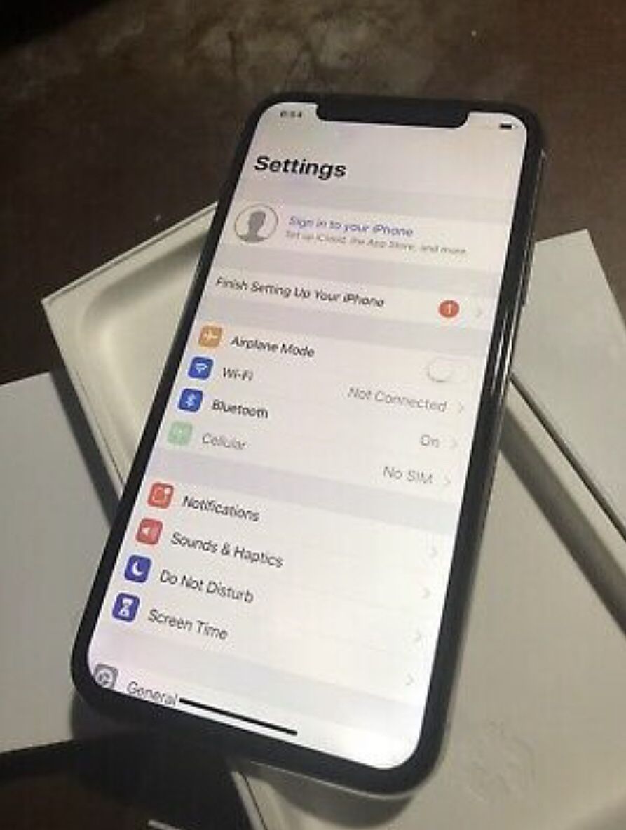 iPhone X 64 GB Silver At&t