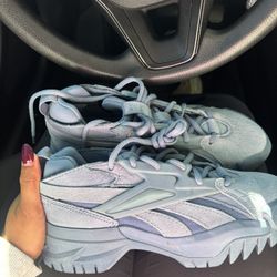 Reebox - Cardi B Size 7 Women’s Shoes 