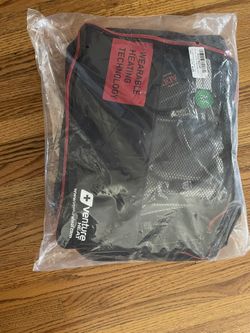 Unopened Mens Venture Heat Hoodie