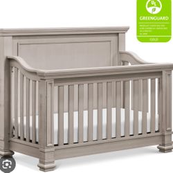 Palermo 4 In 1 Convertible Crib Never Opened/NEW 
