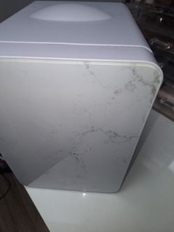 Small Vanity Fridge For Face Creams Face Masks