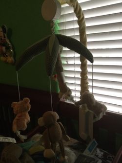 Crib animal mobile