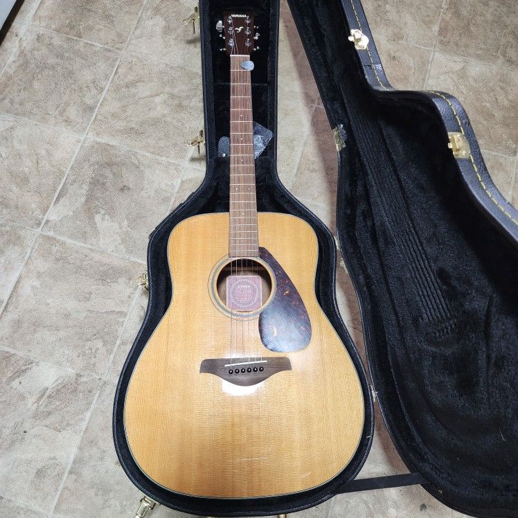 Yamaha Acoustic Guitar Fg700s