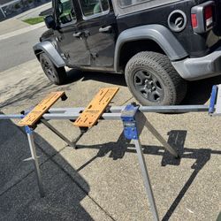 Delta shopmaster chop saw/mitre saw stand.