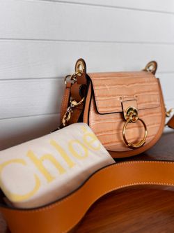 Chole Tess Small Croc Embossed Leather Crossbody Shoulder Bag Woodrose Tan Gold
