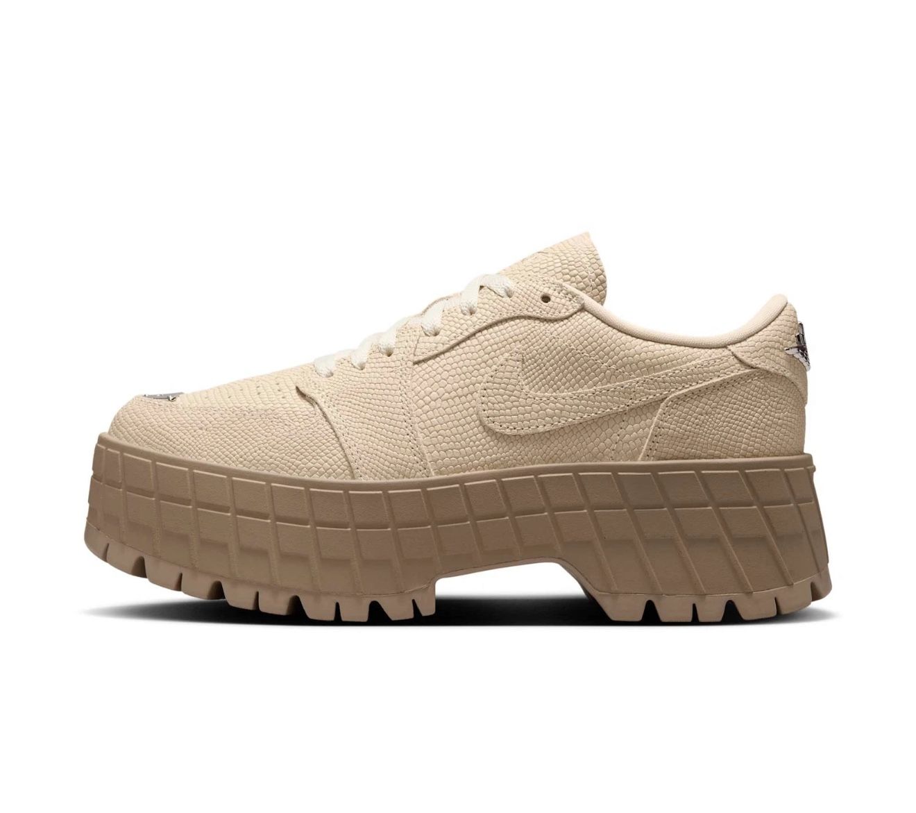 [HF3184-200] Womens Nike Air Jordan RETRO 1 BROOKLYN LOW 'Rattan Desert Camo 8.5