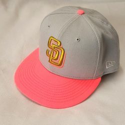 San Diego Padres New Era 59FIFTY Metallic City Fitted Hat size 7 5/8 pink gray multicolored 