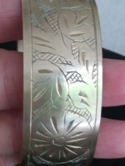 VTG.BRASS ETCHED BANGLE BRACELET