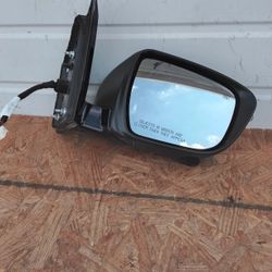 2016-2023 Nissan Murano Front Door Mirror 