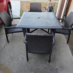Patio Table And Chairs 