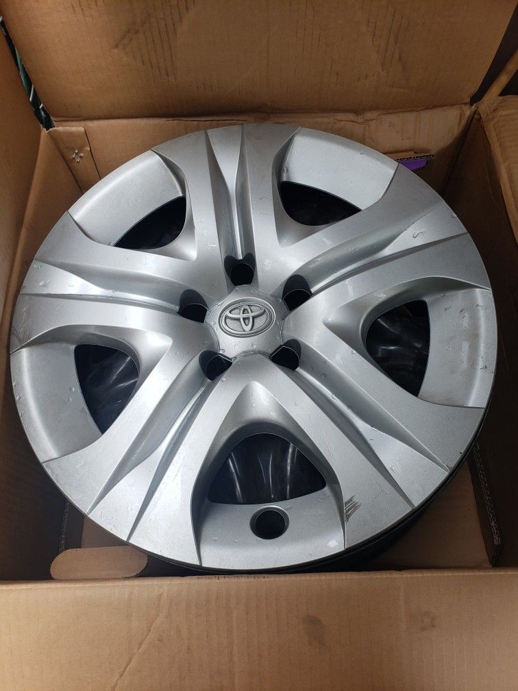 2015 Toyota Rav4 Wheels And Caps