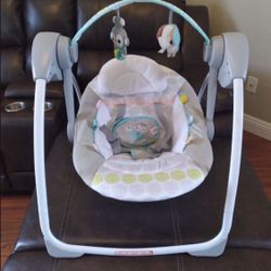 BABY SWING 
