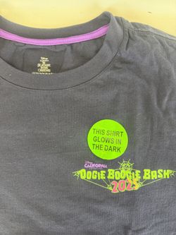 Disney 2025 Official Oogie Boogie Bash Long-sleeved T-shirt, Size Medium