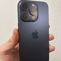 Apple iPhone 15 Pro 128gb Unlocked / No Sim Restrictions 10/10 Condition Blue Color