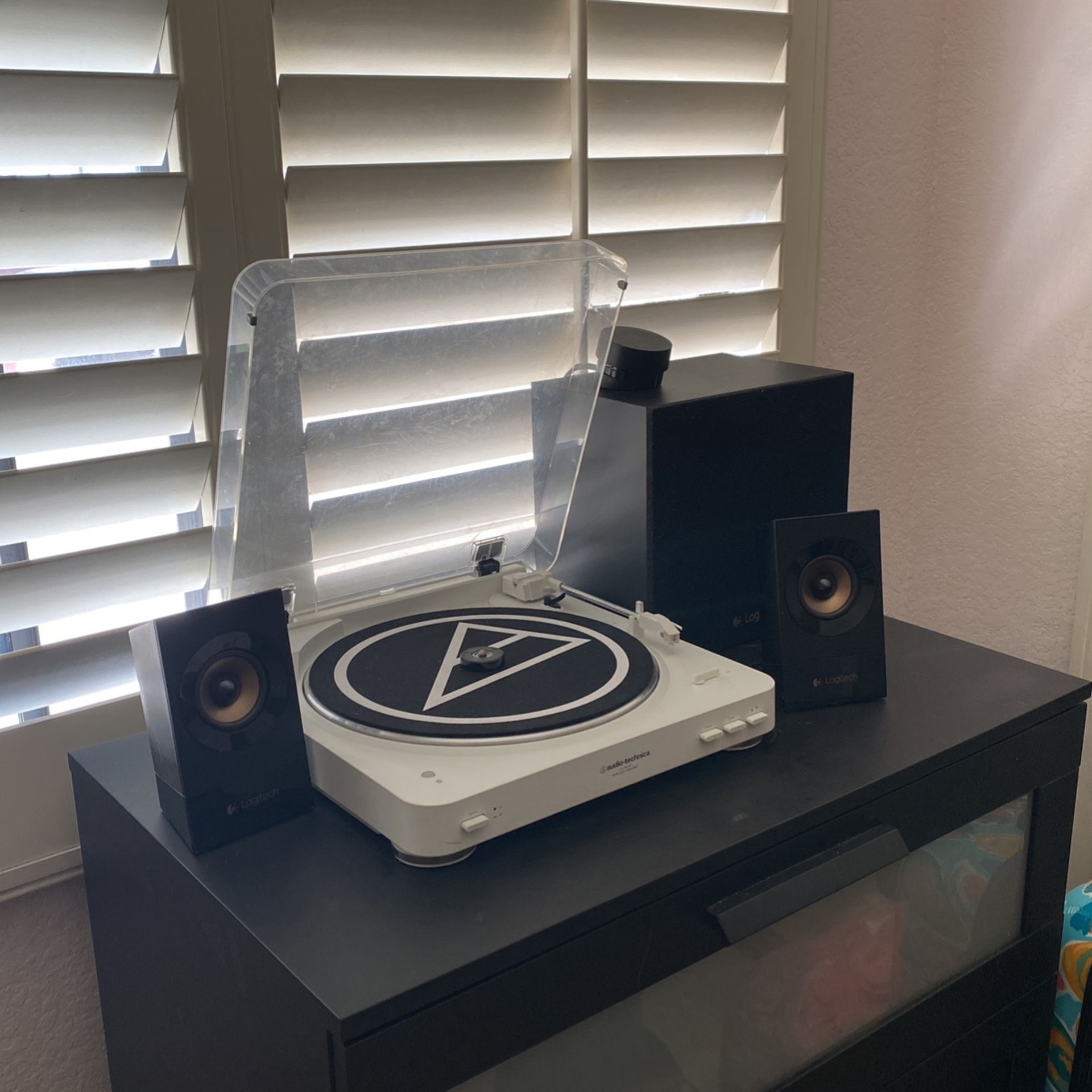 Record Player with Logitech Speaker System for Sale in Redondo Beach