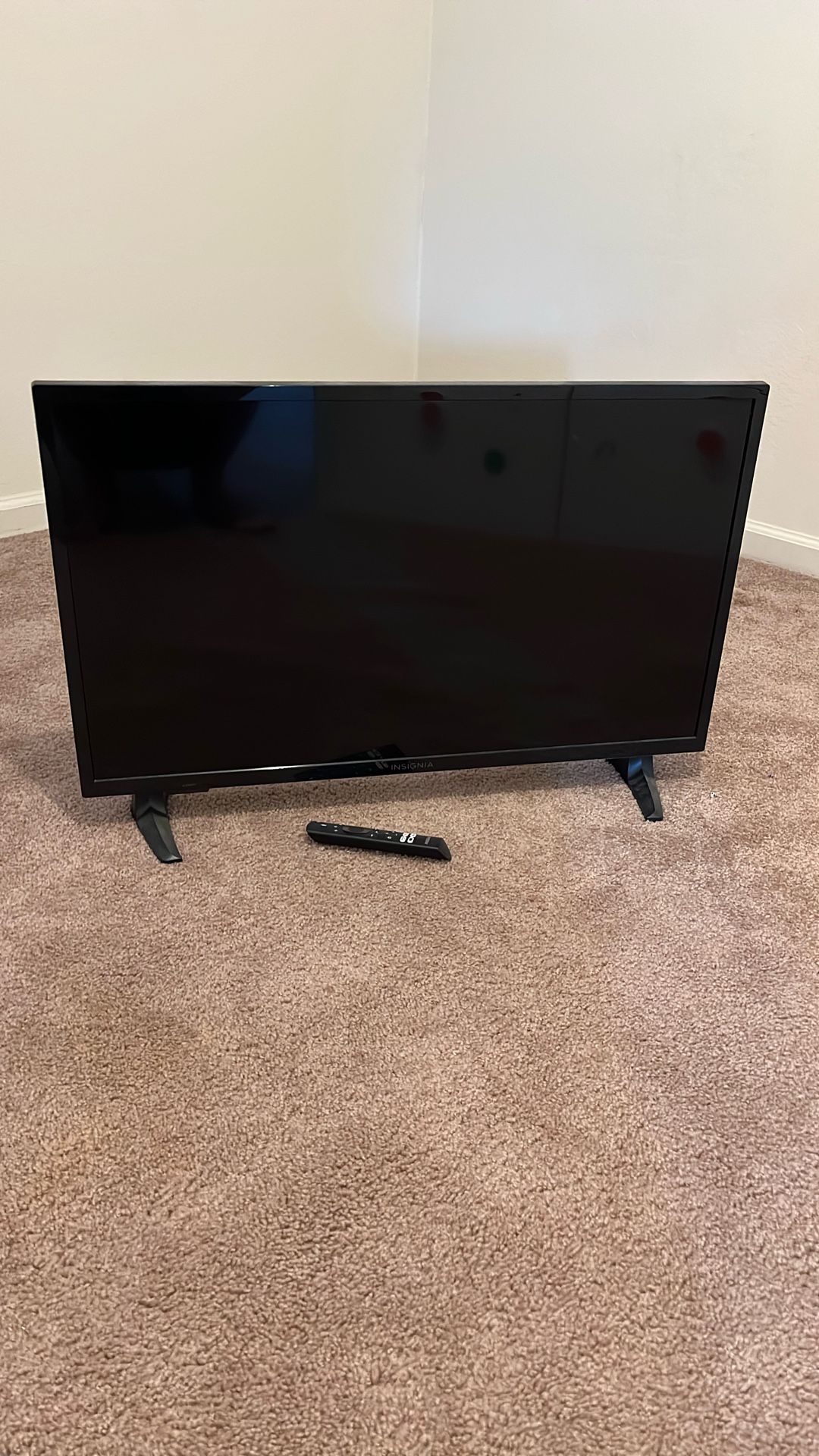 32in Smart TV Insignia