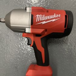 Milwaukee 1/2 High Torque Impact Wrench 