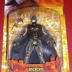 BATMAN BEGINS BATMAN GOLD ARMOR TARGET EXCLUSIVE BATMAN 2005