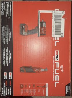 Milwaukee M18 Impact And M12 Ratchet Set