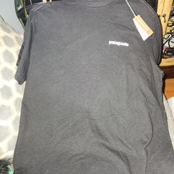 S Patagonia Black Shirt 