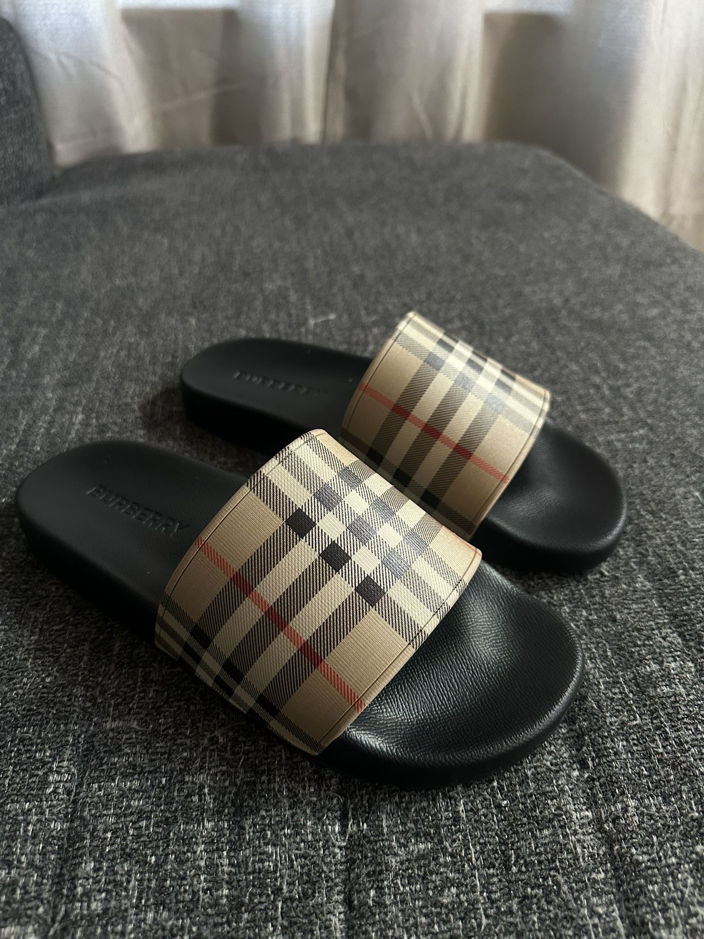 Burberry slides