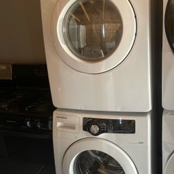 WHITE SAMSUNG FRONT LOAD  GAS SET!!!