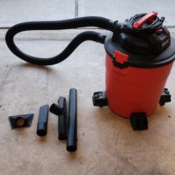 BAUER 14 Gallon Wet/Dry Vacuum