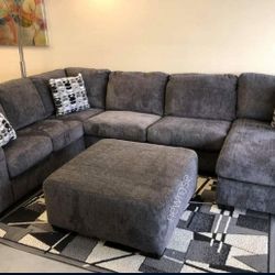 U SHAPED SECTIONAL COUCH By ASHLEY 
