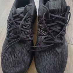 Nike Winflo 5 (Size 10)
