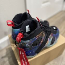 Zoom Rookie Prm “Galaxy Pod”