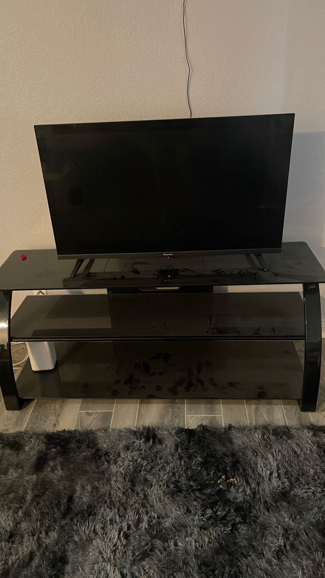 4k TV With TV Stand