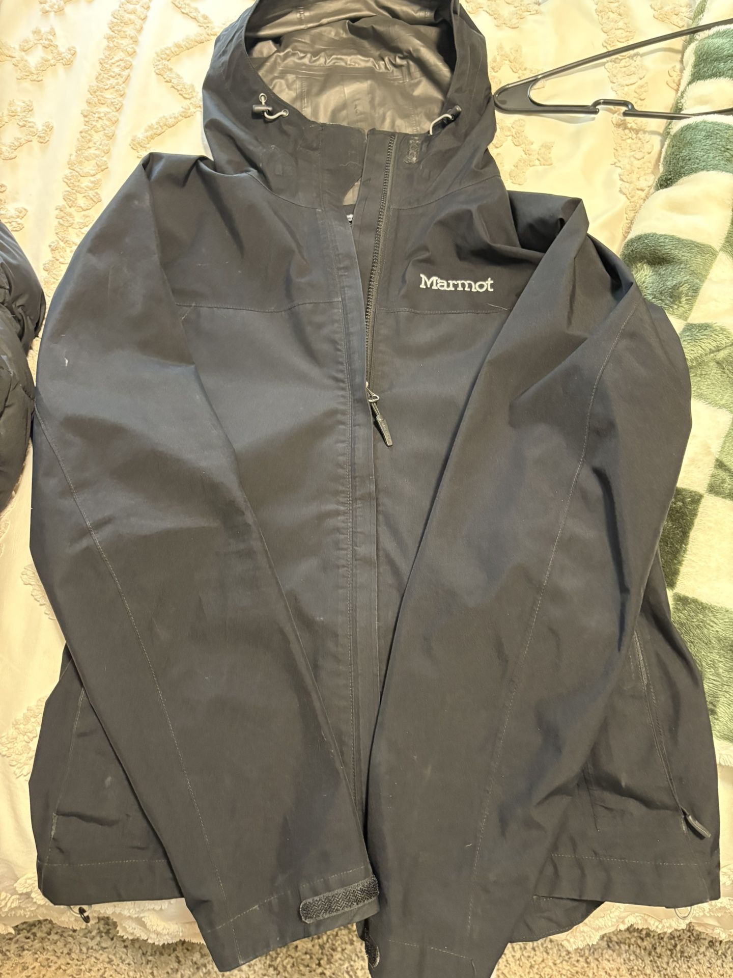 Marmot Women’s Size Small Rain Jacket